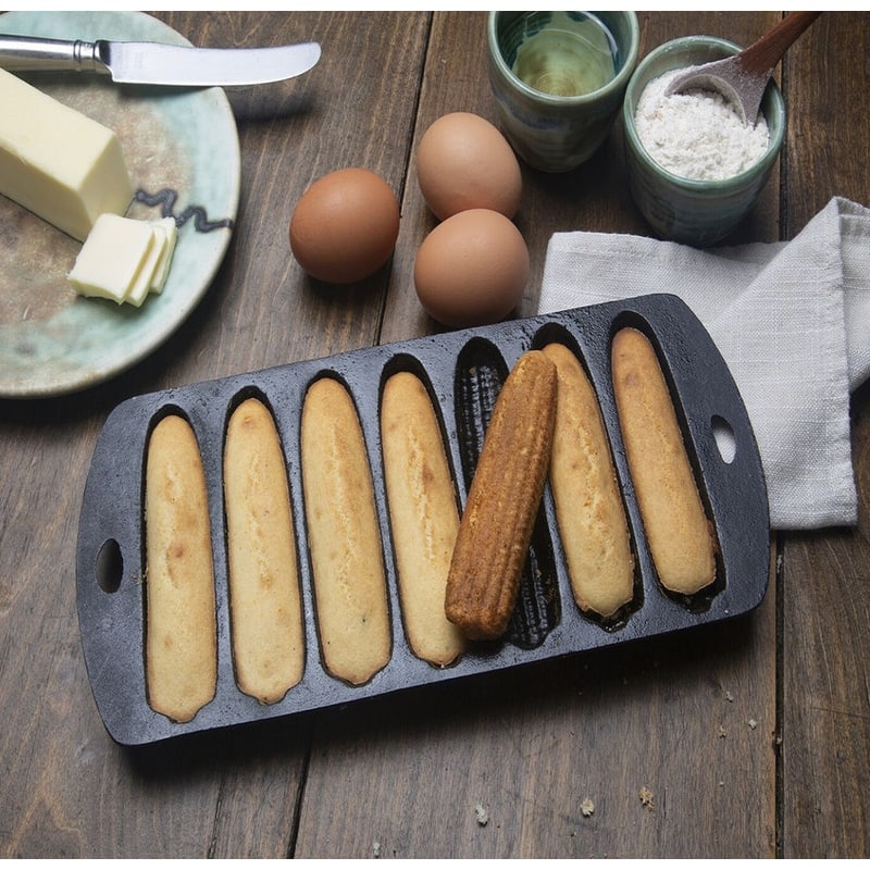 Bayou Classic Cast Iron Cornbread Pan