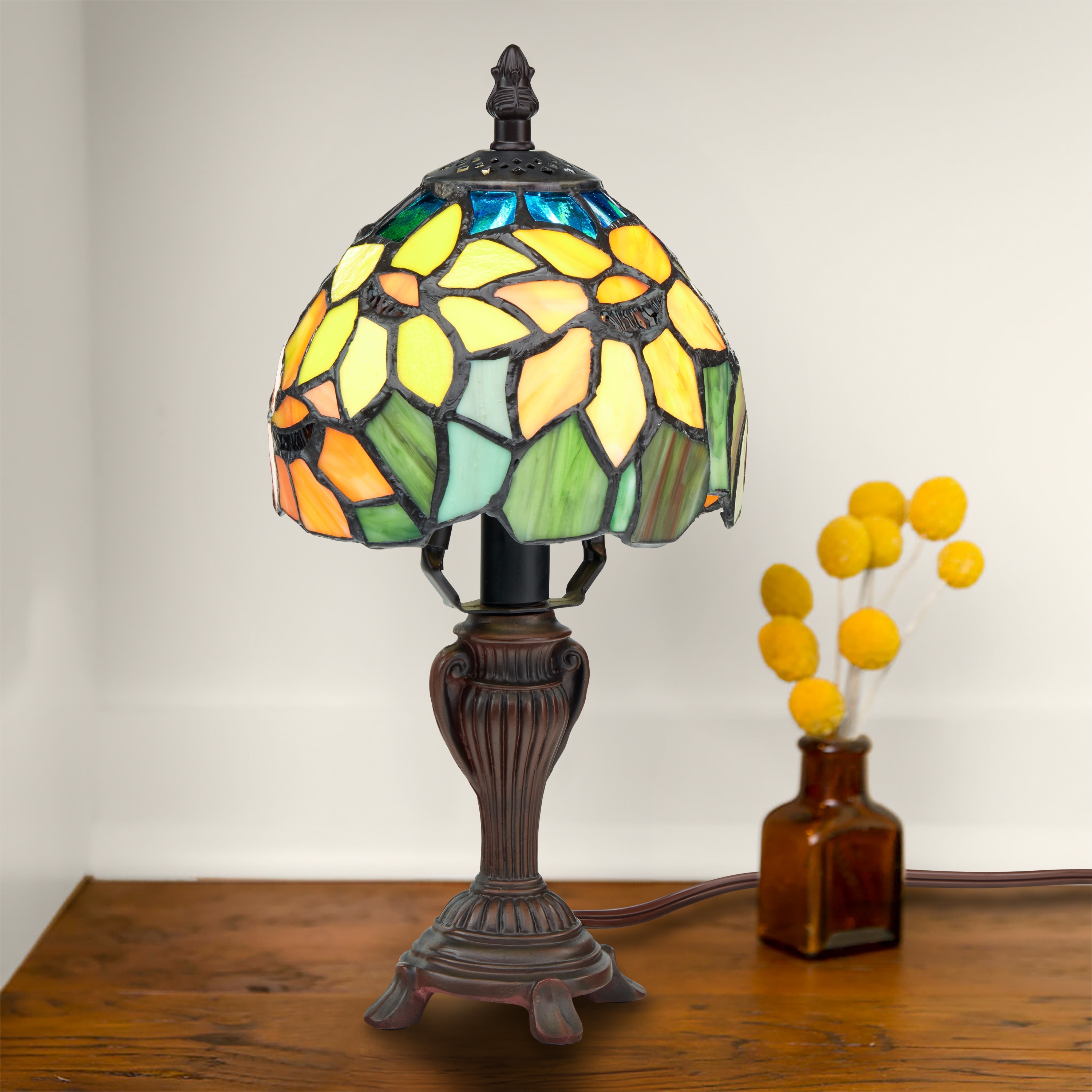 River of Goods 11.5-inch Tiffany-Style Stained Glass Sunflower Lamp - 6"L x 6"W x 12"H