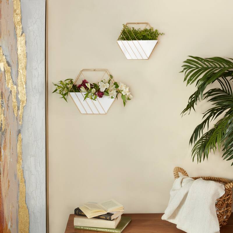 White Metal Indoor Outdoor Hanging Geometric Indoor Outdoor Wall Planter (Set of 2) - S/2 10", 9"H