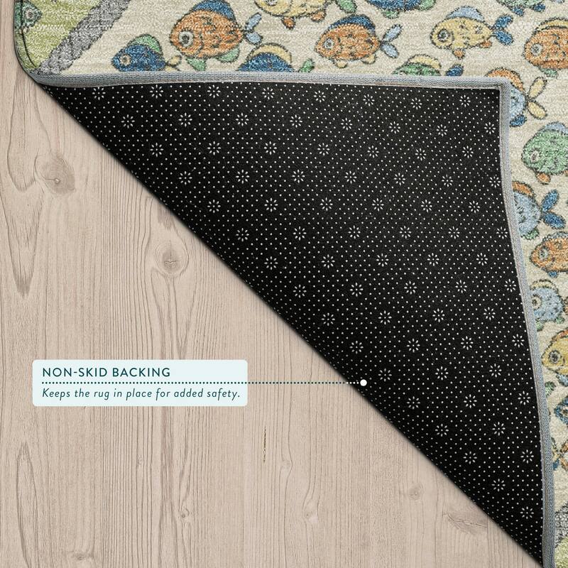 Machine Washable Indoor/ Outdoor Diamond Fish Chantille Rug