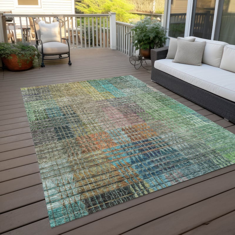 Machine Washable Indoor/ Outdoor Chantille Modern Kaleidoscope Rug