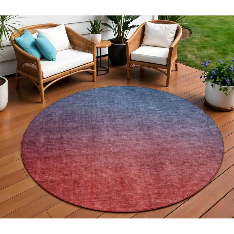 HomeRoots Ombre Transitional Rectangle Outdoor Rug - 8' Round
