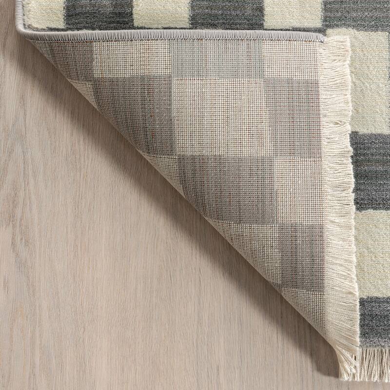 Nuloom Dominique Abstract Checkered Fringe Area Rug