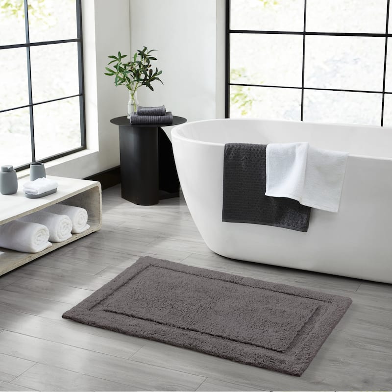 Lydia Border Plush Bath Mat