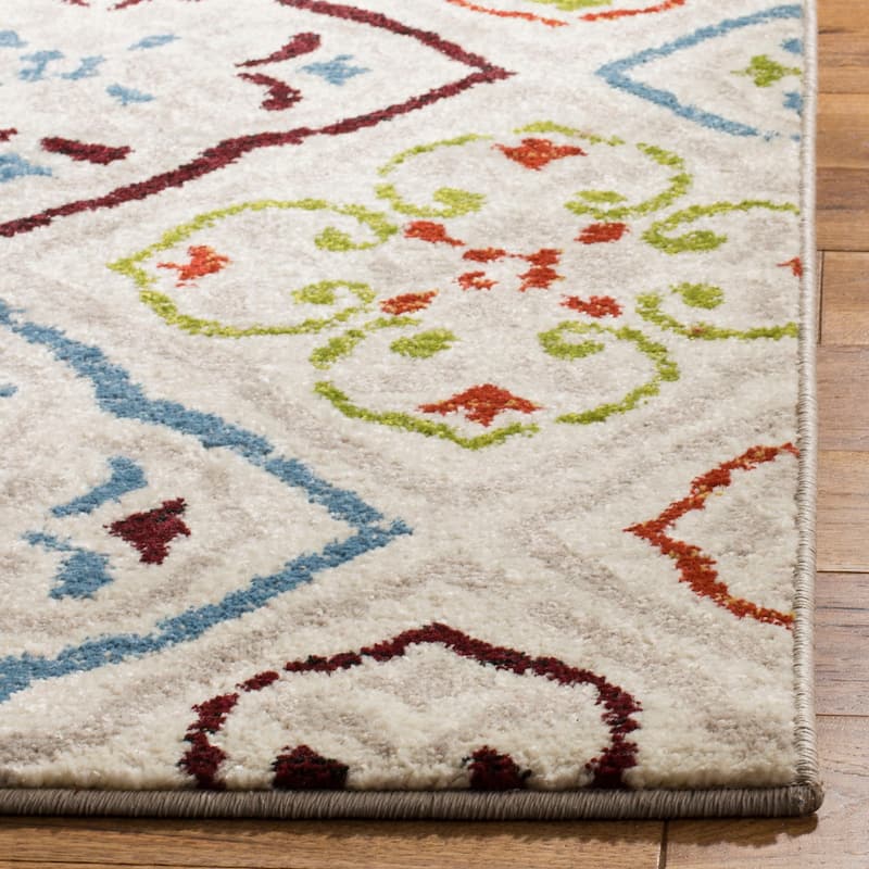 SAFAVIEH Sagamore Noura Modern Tribal Rug