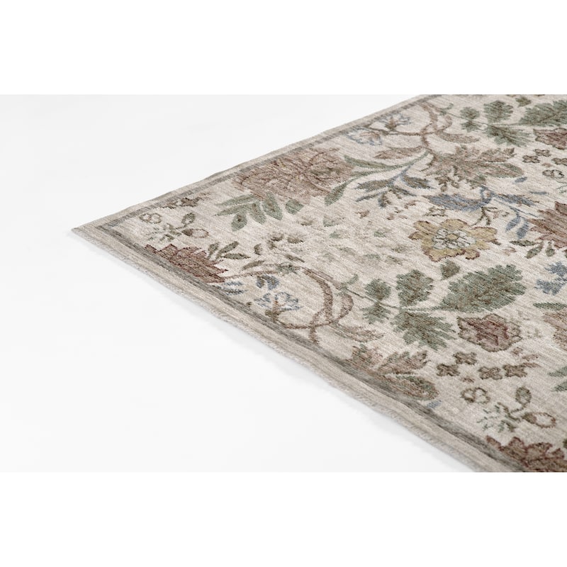 Momeni Wisteria Polyester Traditional Area Rug