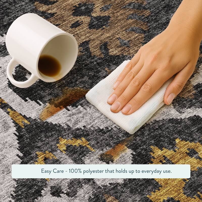 Machine Washable Indoor/ Outdoor Global Empire Chantille Rug