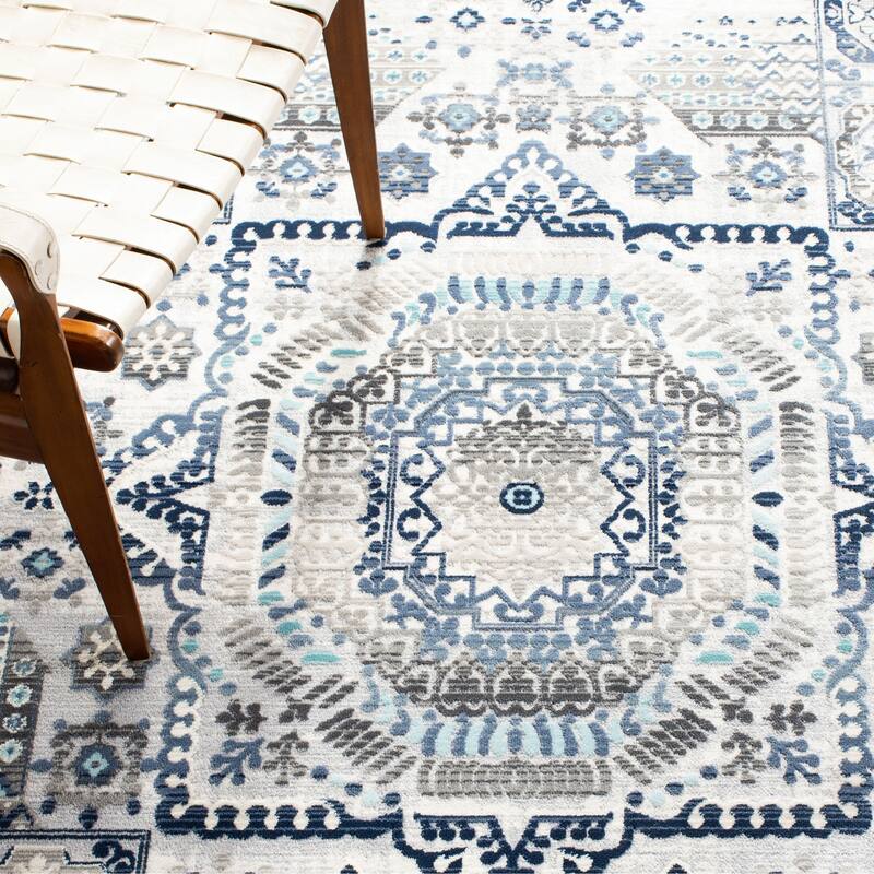SAFAVIEH Aria Enneke Vintage Boho Oriental Rug