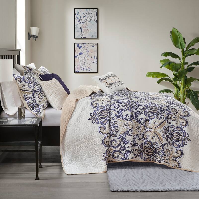 GDF Studio - Cali Reversible Paisley Quilt Set with Throw Pillows