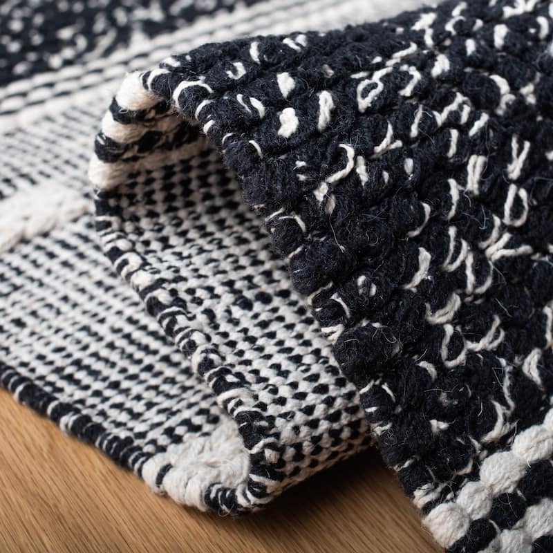 SAFAVIEH Handmade Striped Kilim Rayna Modern Cotton Rug