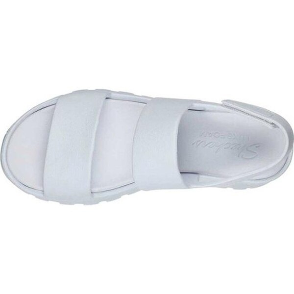 skechers cali gear footsteps