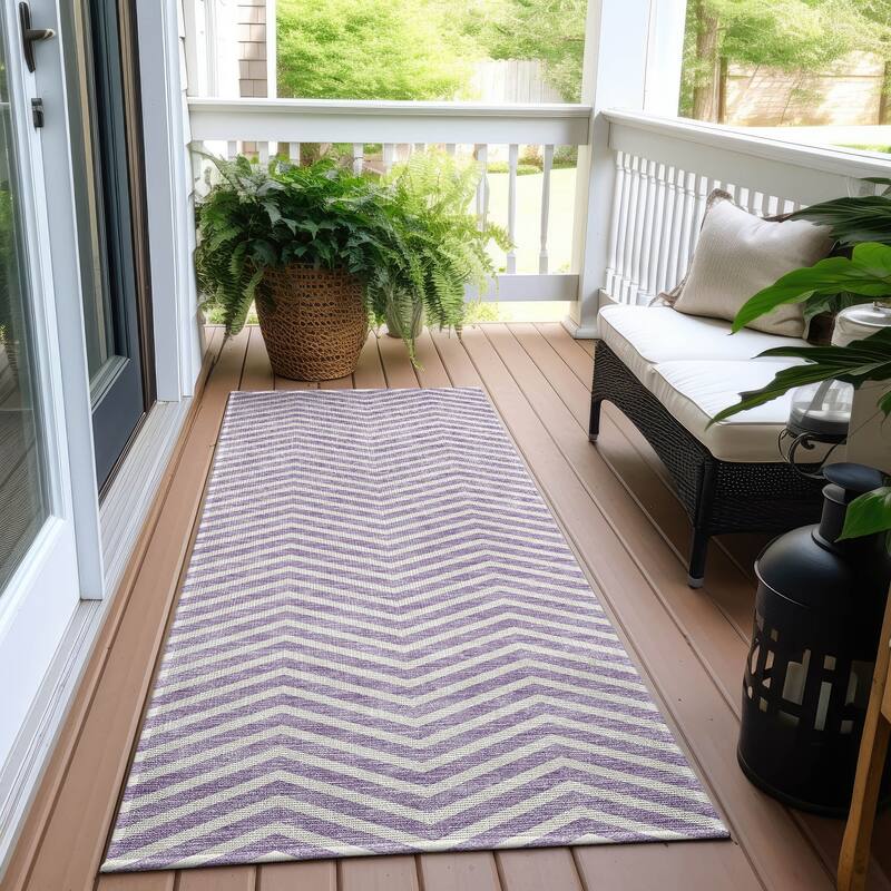 Machine Washable Indoor/ Outdoor Chantille Chevron Stripe Rug - Lilac - 2'3" x 7'6"