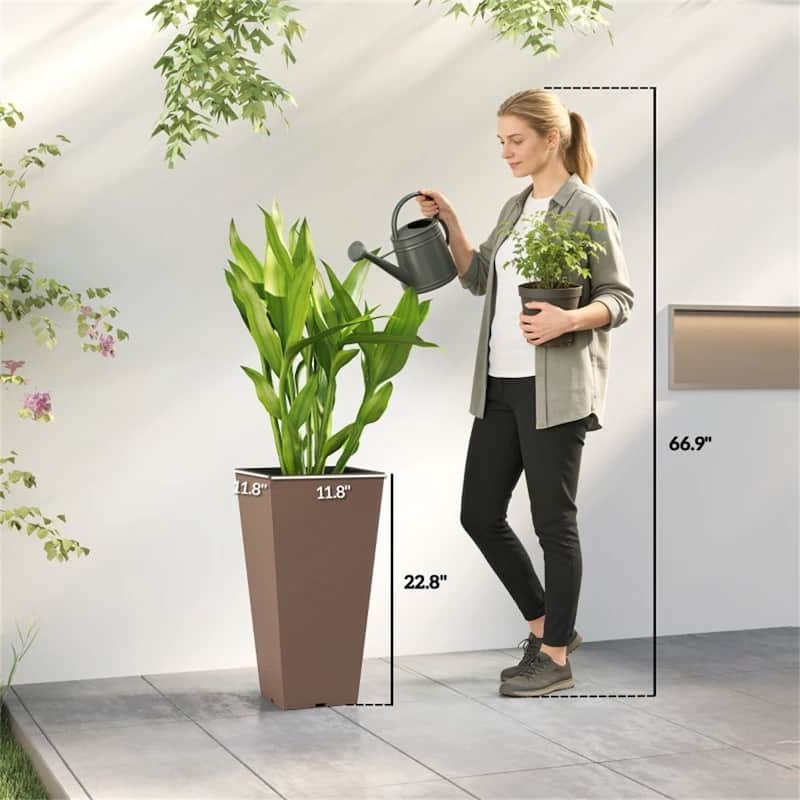 A Set Of 2 Plastic Flower Pots, Plant Pots, Brown