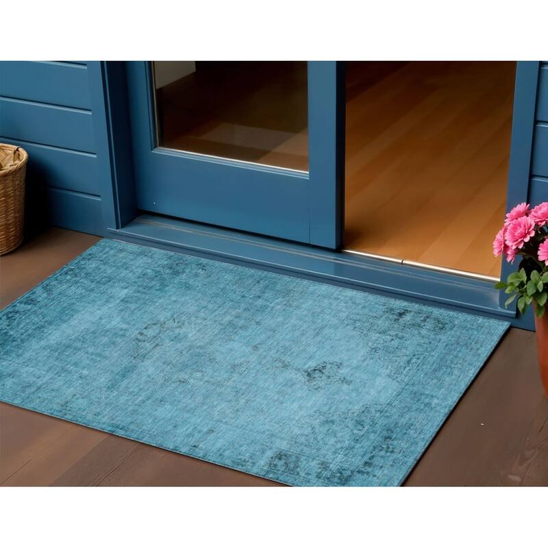 HomeRoots Oriental Traditional Rectangle Outdoor Rug - 3' x 5'