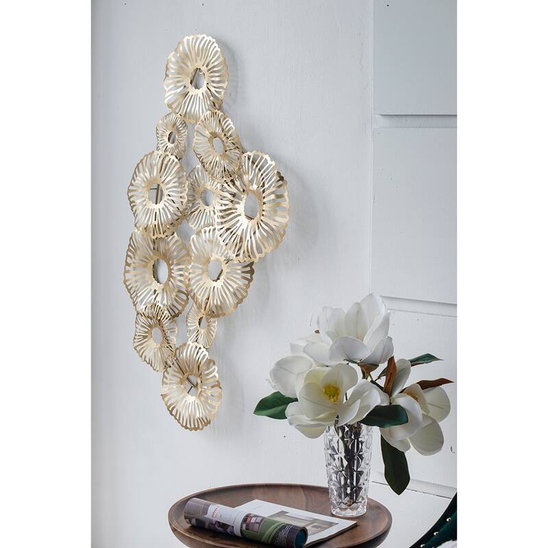 Modern Wall Decor Iron Wall Decor with Open Circular Design, for Offices, Beachfront Sunrooms and Living Rooms