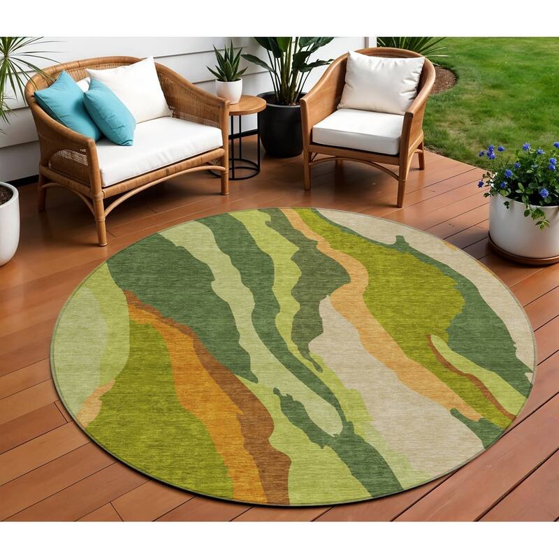 HomeRoots Abstract Transitional Rectangle Outdoor Rug - 8' Round