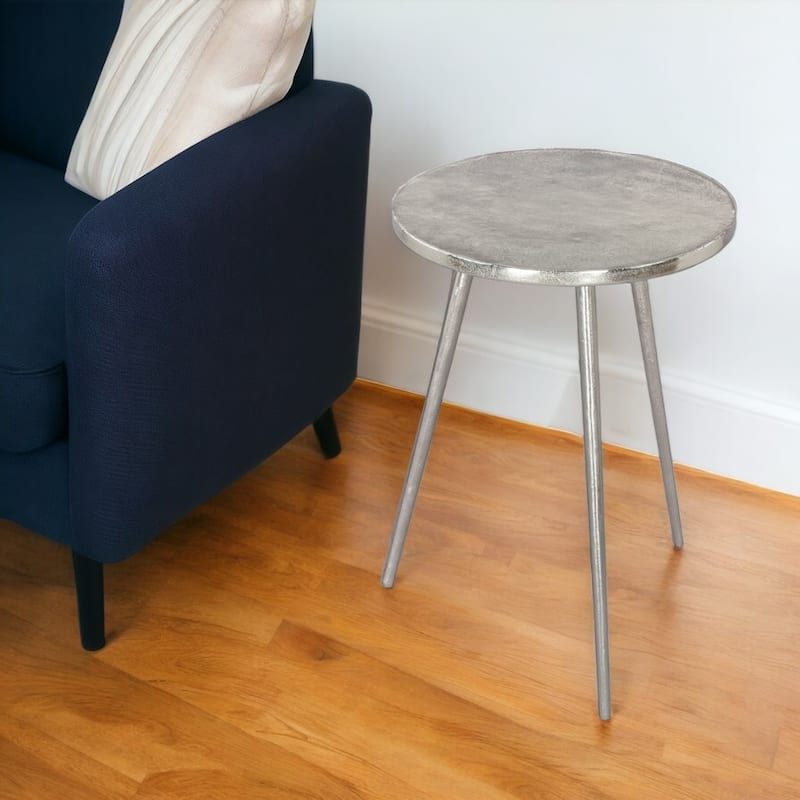 HomeRoots 22" Silver Aluminum Round End Table - 16' X '21.9' X '16 - Silver - Aluminum