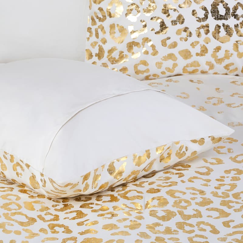 Serena Metallic Animal Printed Comforter Set by Intelligent Design