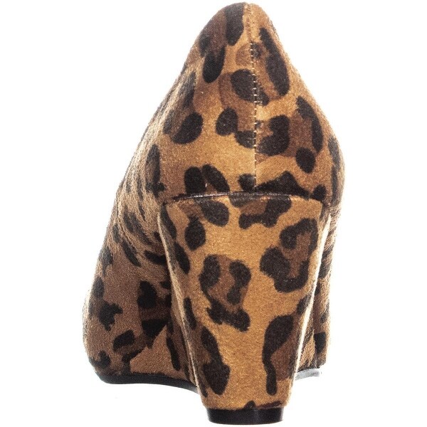 cl by laundry nima wedge pump