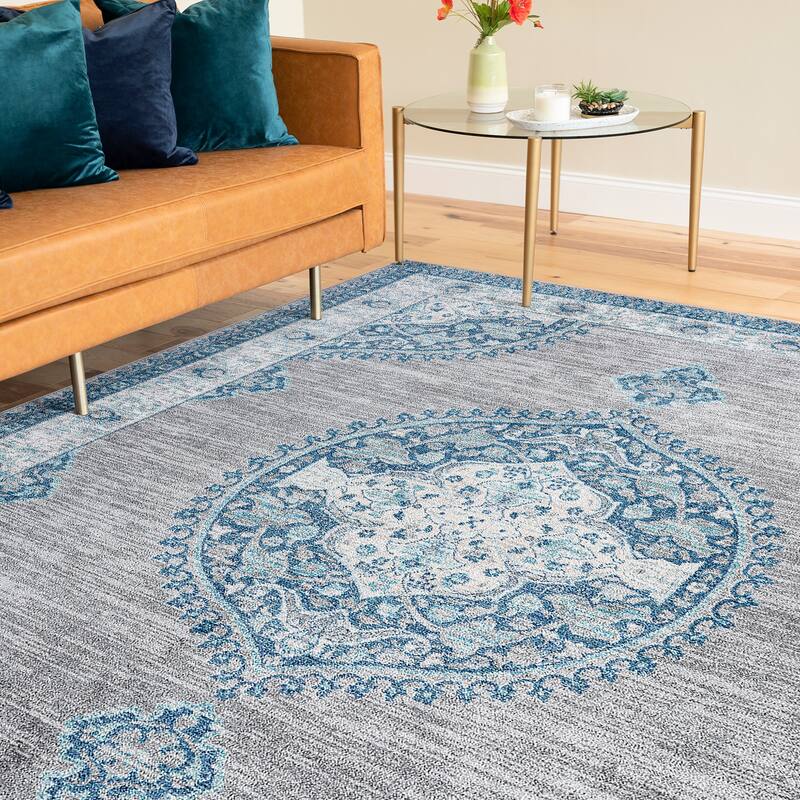 Esplanade Glam Medallion Indoor Area Rug - 8'10'' x 12'2'' - Gray/Cream