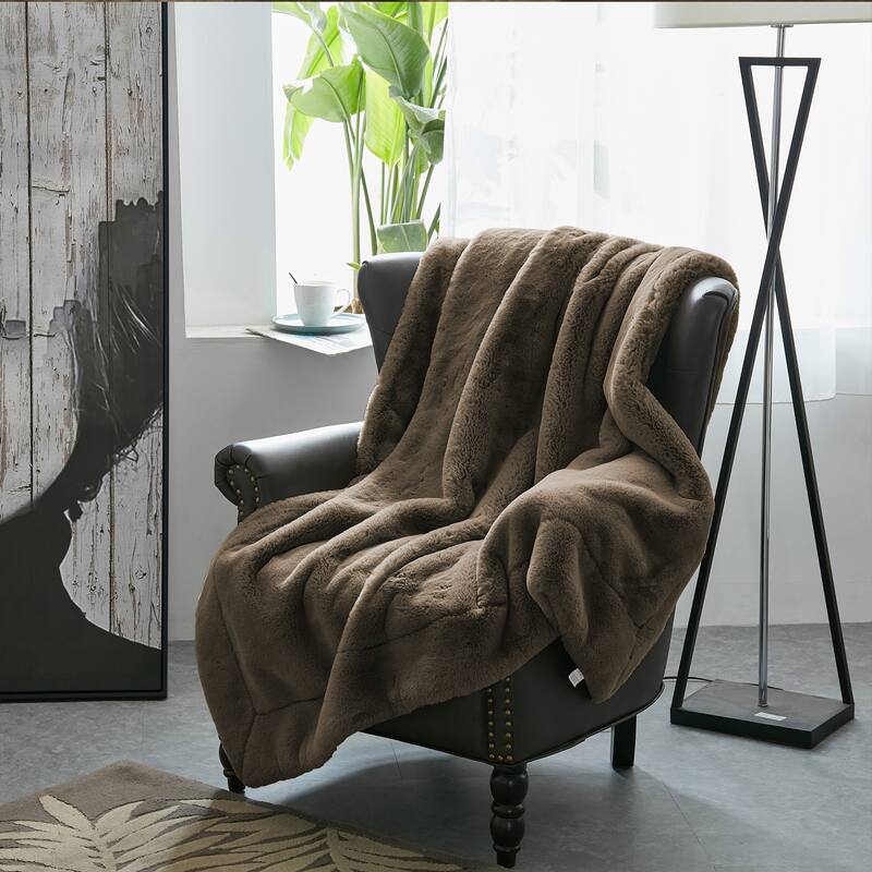 Heavy FauxFur Throw -50''x60''/60''x80'' - 60" x 80" - Chocolate