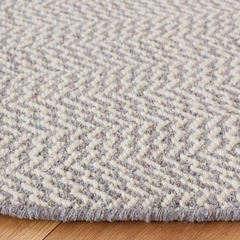 SAFAVIEH Handmade Vermont Windy Wool Rug