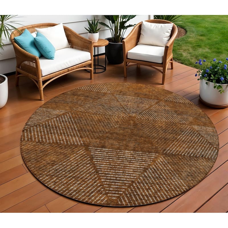 HomeRoots Geometric Transitional Rectangle Outdoor Rug - 8' Round