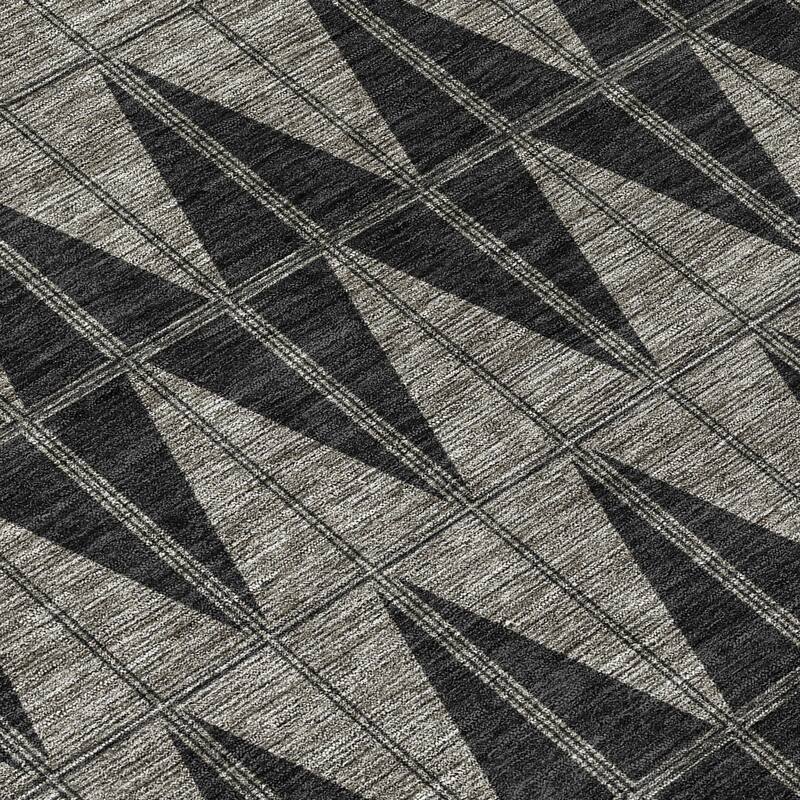 Machine Washable Indoor/ Outdoor Modern Zeke Chantille Rug