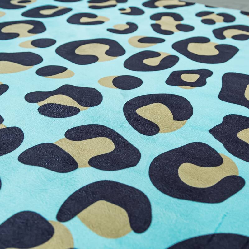 42 in. x 26.5 in. Blue Animal Print Layering Mat