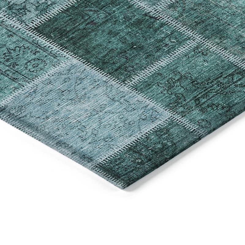 HomeRoots Patchwork Transitional Rectangle Outdoor Rug