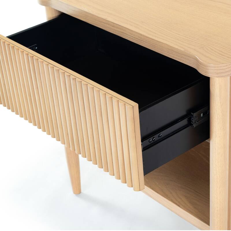 SAFAVIEH Couture Shelbie 1-Drawer Reeded Nightstand, Fully Assembled