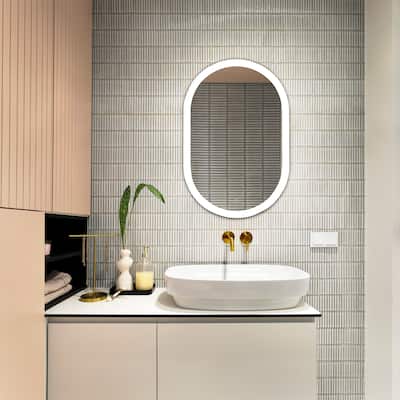 SAFAVIEH Home Wes 24" LED Vanity Mirror - Silver / White