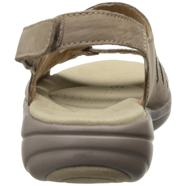 clarks collection women's saylie medway flat sandals