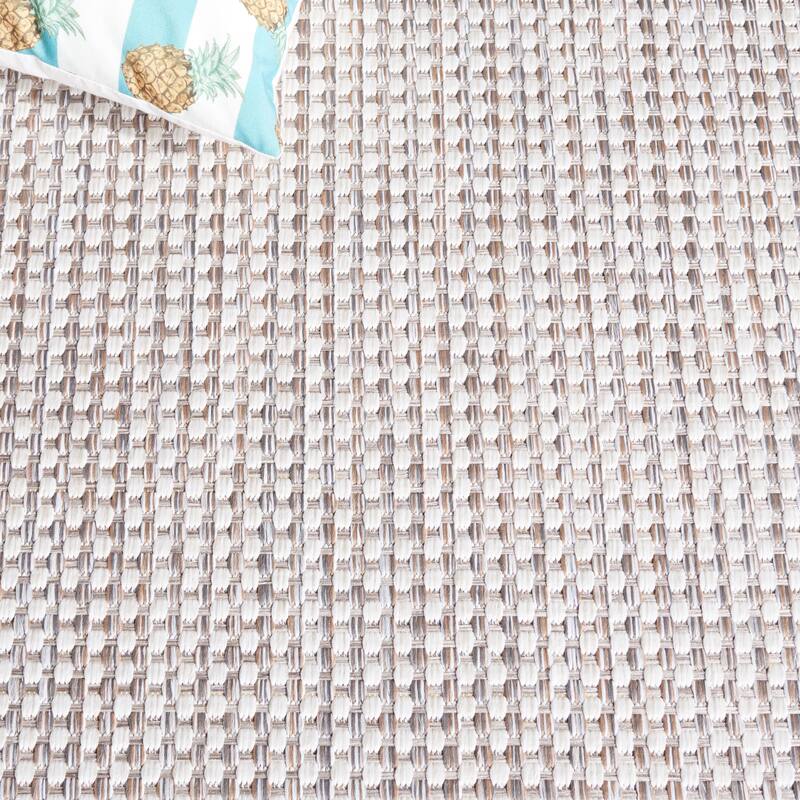 SAFAVIEH Courtyard Jessy Casual Waterproof Patio Backyard Rug