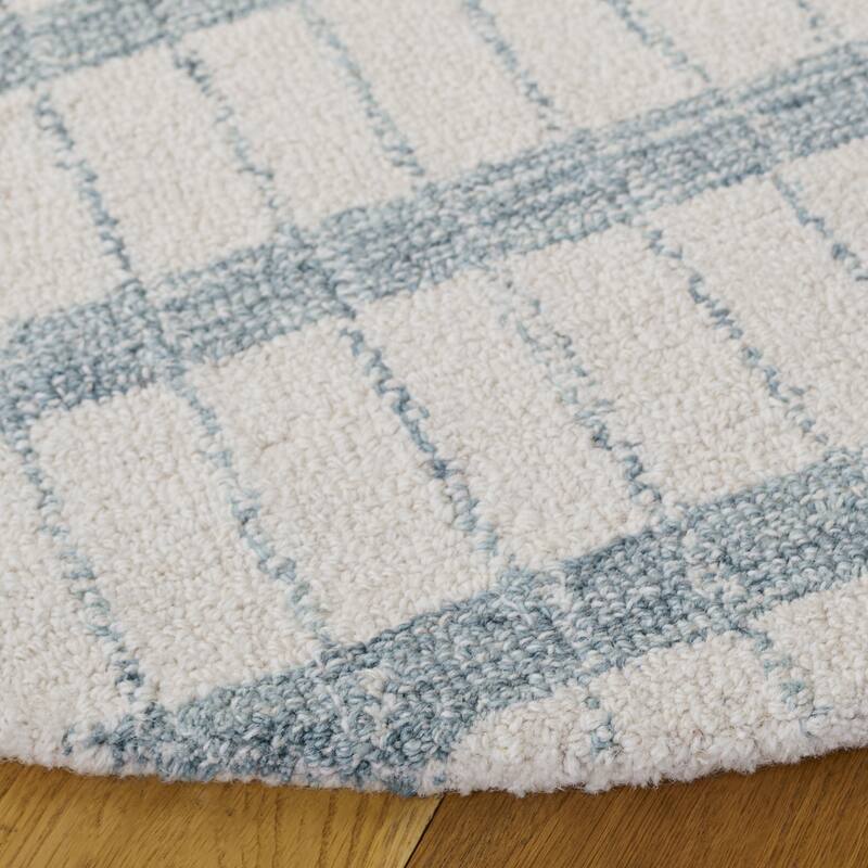 SAFAVIEH Handmade Genre Poliana Wool Rug