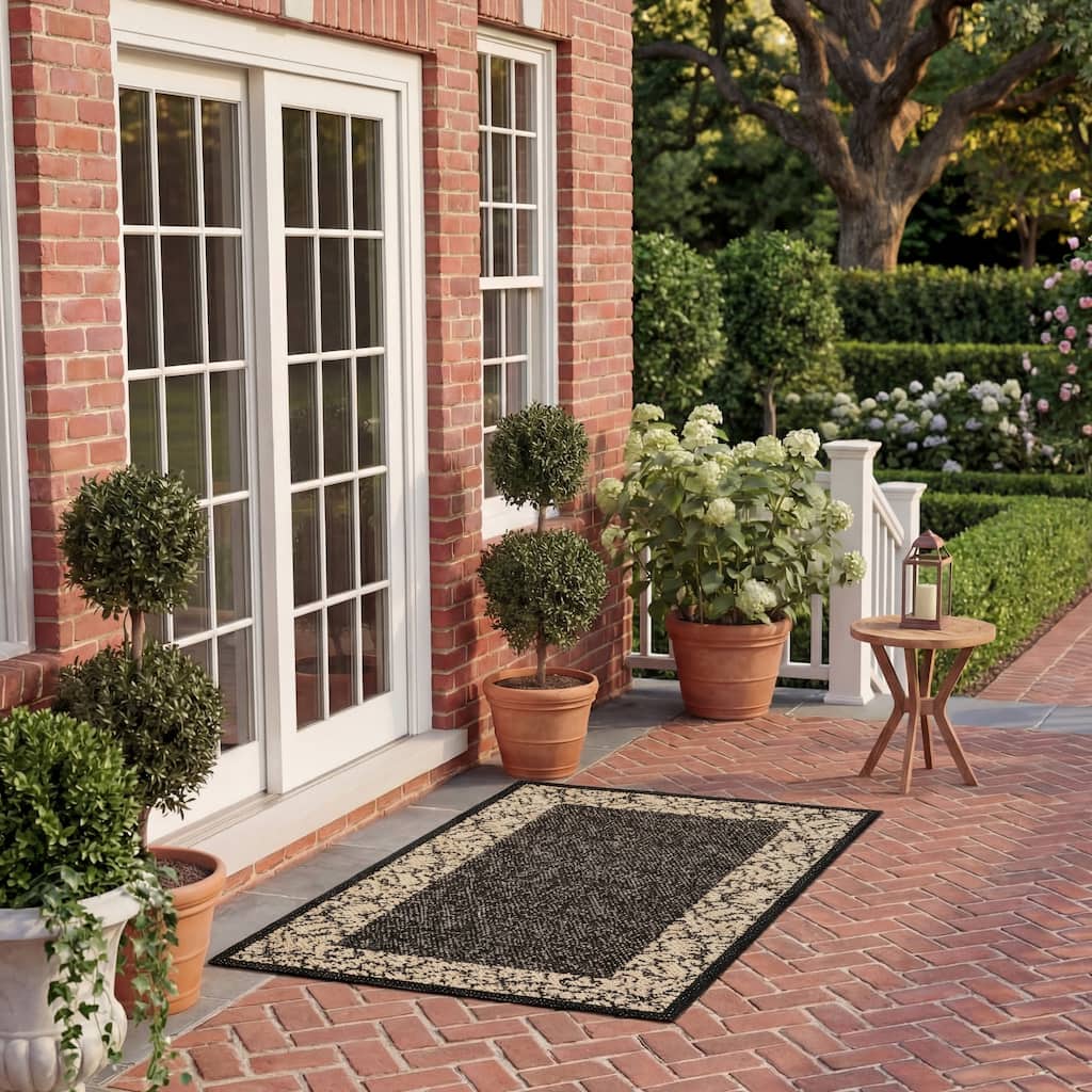 SAFAVIEH Courtyard Peggie Indoor/ Outdoor Patio Backyard Rug