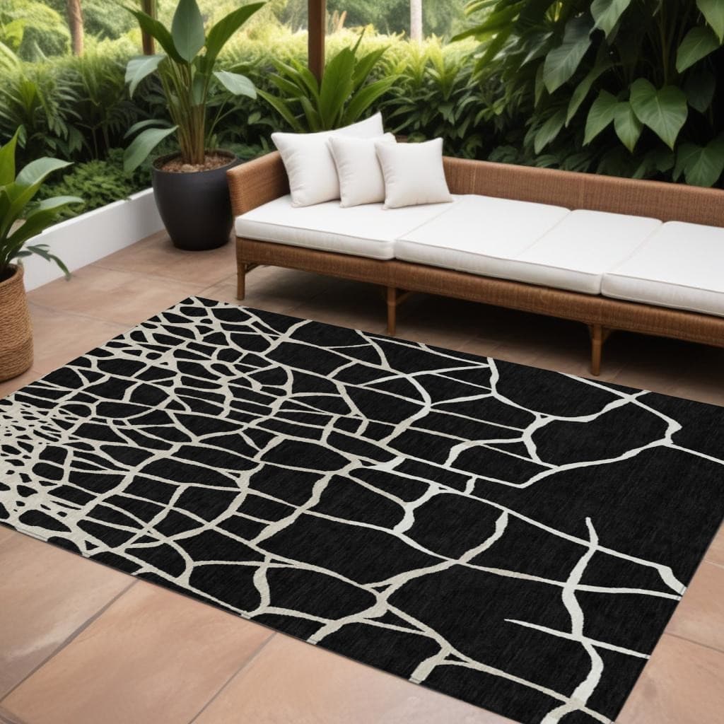 HomeRoots Abstract Transitional Rectangle Outdoor Rug