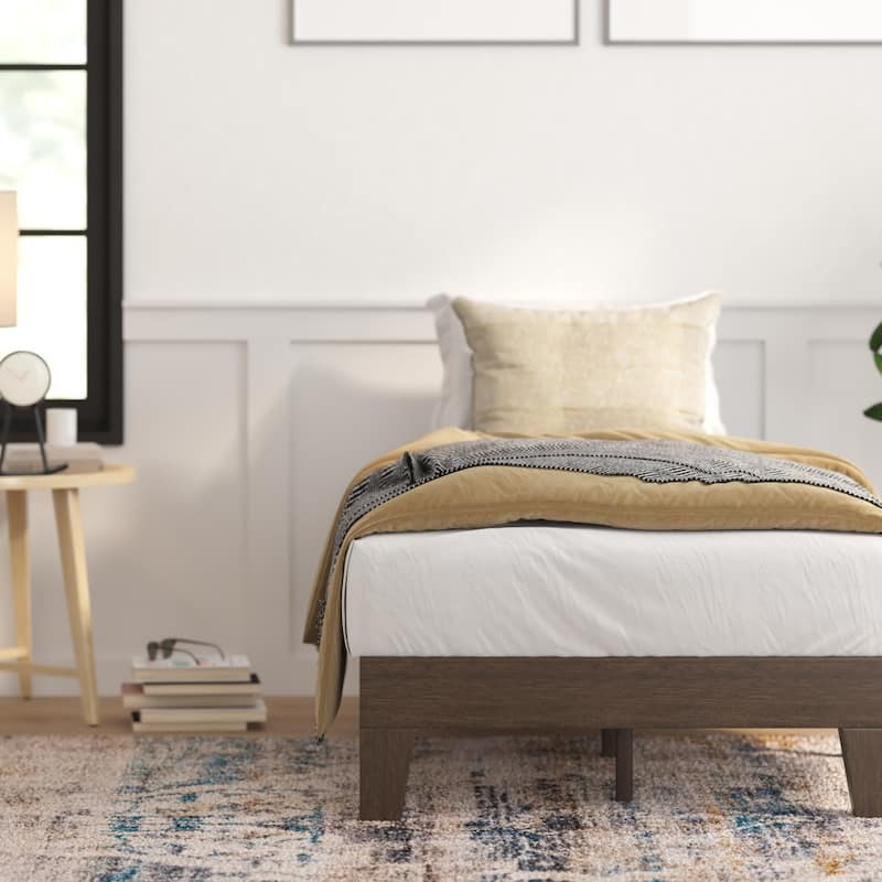Wood Platform Bed with 14 Wooden Support Slats