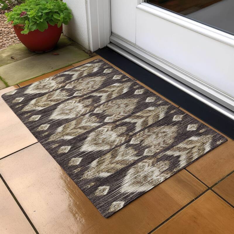 Machine Washable Indoor/ Outdoor Chantille Abstract Boho Rug - Brown - 1'8" x 2'6"