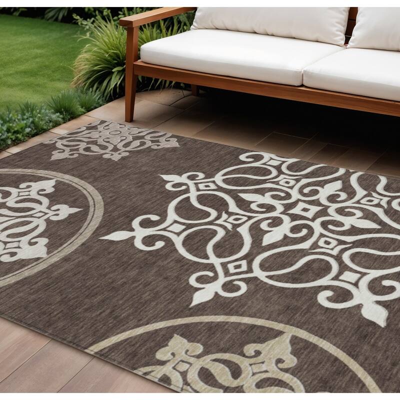 HomeRoots Floral Medallion Transitional Rectangle Outdoor Rug - 9' X 12'
