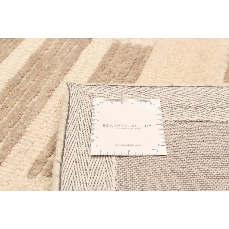 ECARPETGALLERY Hand Tufted Timeless Cream Wool Rug - 5'1 x 7'7