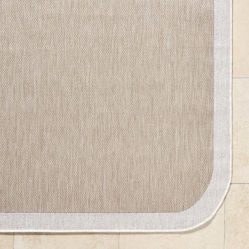 Livabliss Miami Beach Traditional Indoor/Outdoor Area Rug