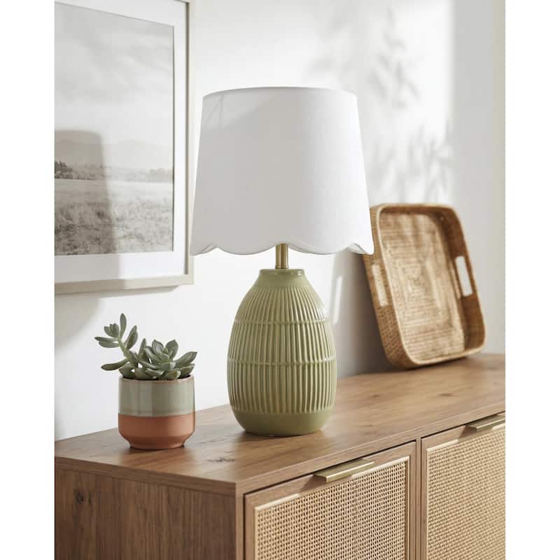 Livabliss Soleny Traditional Accent Table Lamp