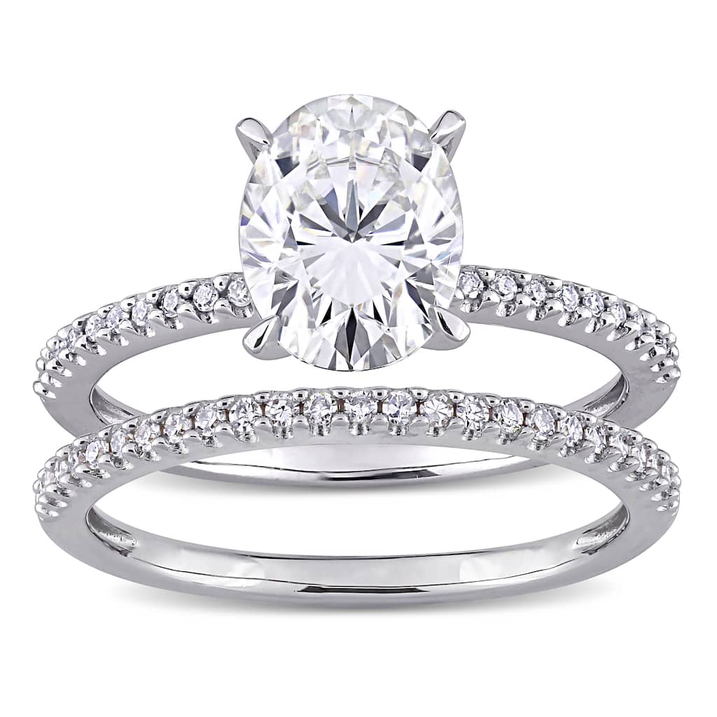 Miadora 2ct DEW Oval-Cut Moissanite and 1/4ct TDW Diamond Bridal Ring Set in 14k White Gold