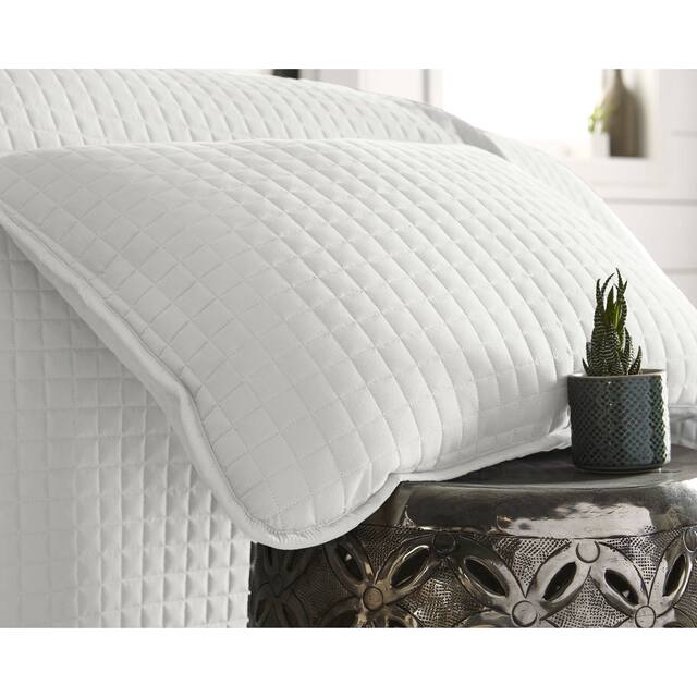 Oversized Solid 3-piece Quilt Set by Southshore Fine Linens