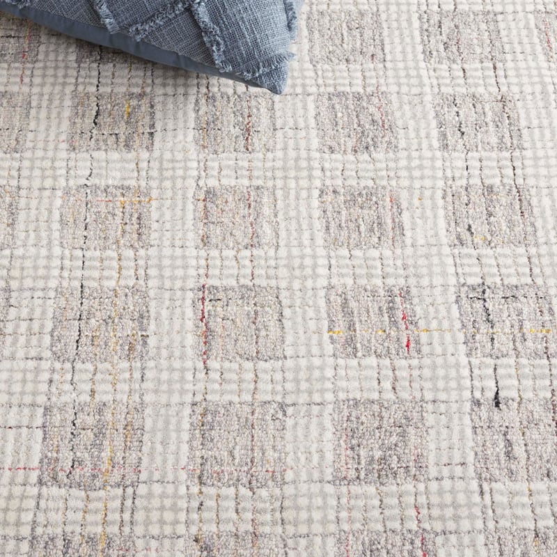 SAFAVIEH Handmade Ebony Judit Modern & Contemporary Wool Rug