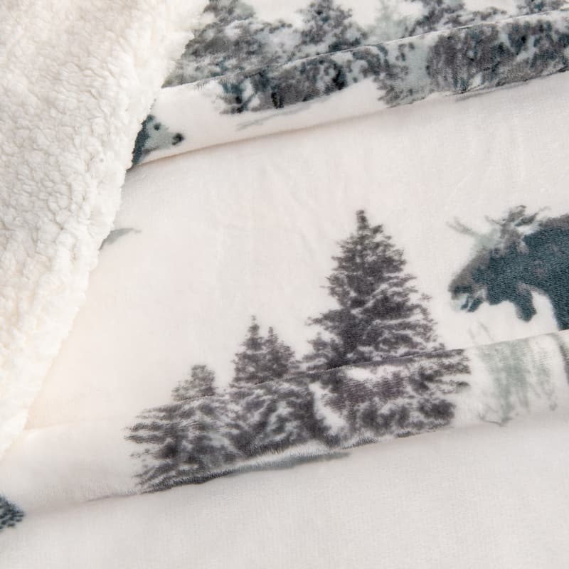 Luxurious Rustic Lodge Velvet Plush Throw