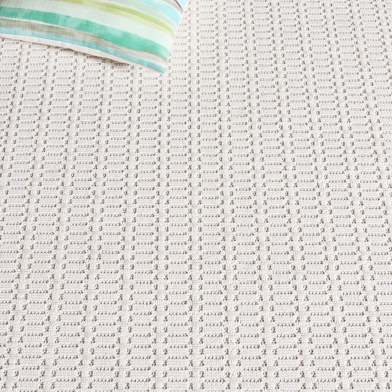SAFAVIEH Veranda Hariette Washable Indoor/Outdoor Rug - Weather Resistant & Easy Cleaning