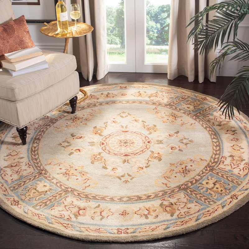 SAFAVIEH Handmade Bergama Mirjami Oriental Hand-spun Wool Rug - 4' Round - Light Blue/Ivory