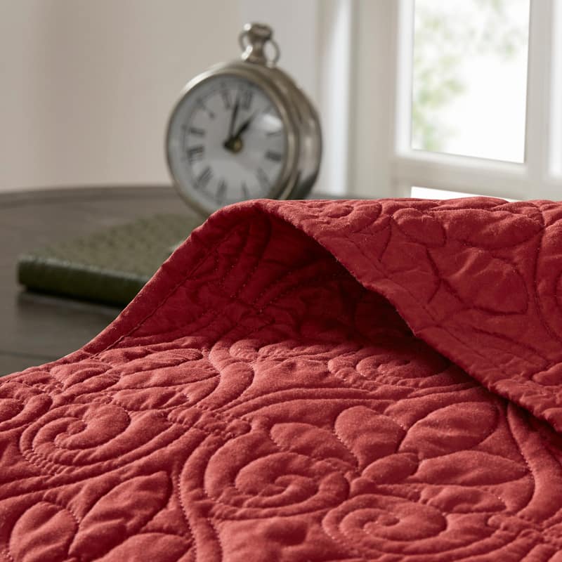 Madison Park Mansfield Reversible Oversized 3-piece Solid Texture Bedspread Quilt Set with Matching Shams